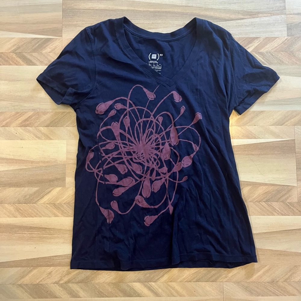 NWOT- soft Gap t shirt - Picture 1 of 4